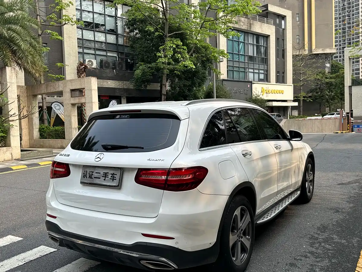Mercedes-Benz GLC 2017 GLC 260 4MATIC Luxury фото 5