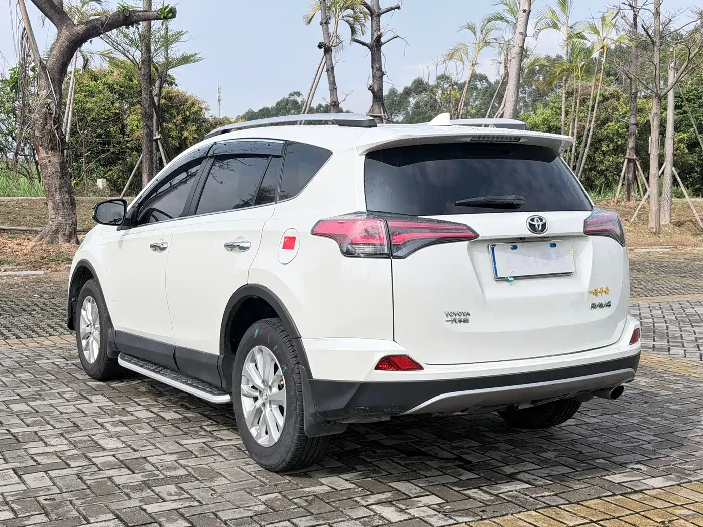 Toyota RAV4 Rongfang 2019 2.0L CVT 2WD Style X Limited Edition China VI фото 5