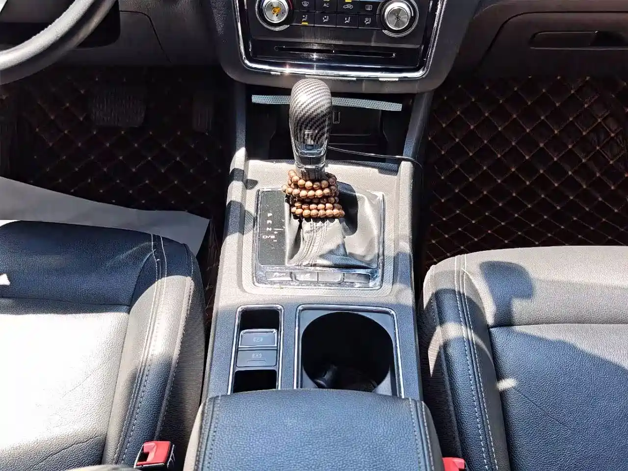 Roewe i6 2018 2018 20T Automatic Flagship Edition