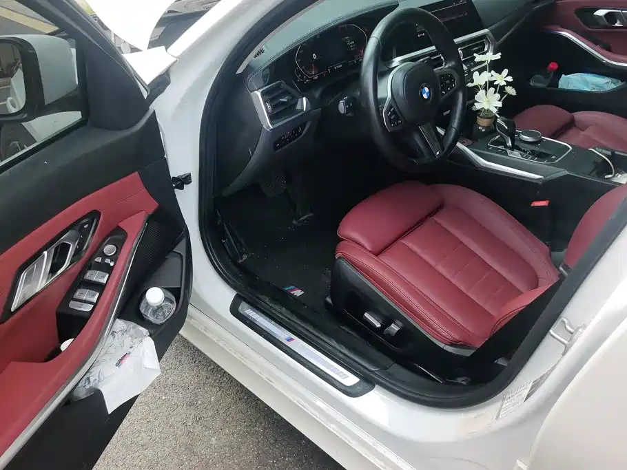 Фото 9 - BMW 3 Series