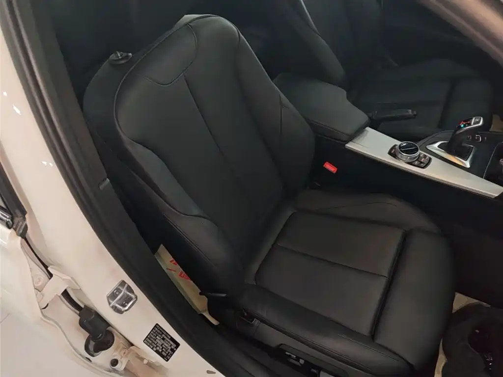 BMW 3 Series 2015 328i M Sport фото 25