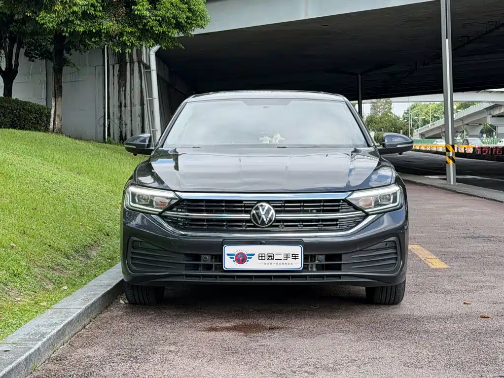 صورة 2 - Volkswagen Sagitar