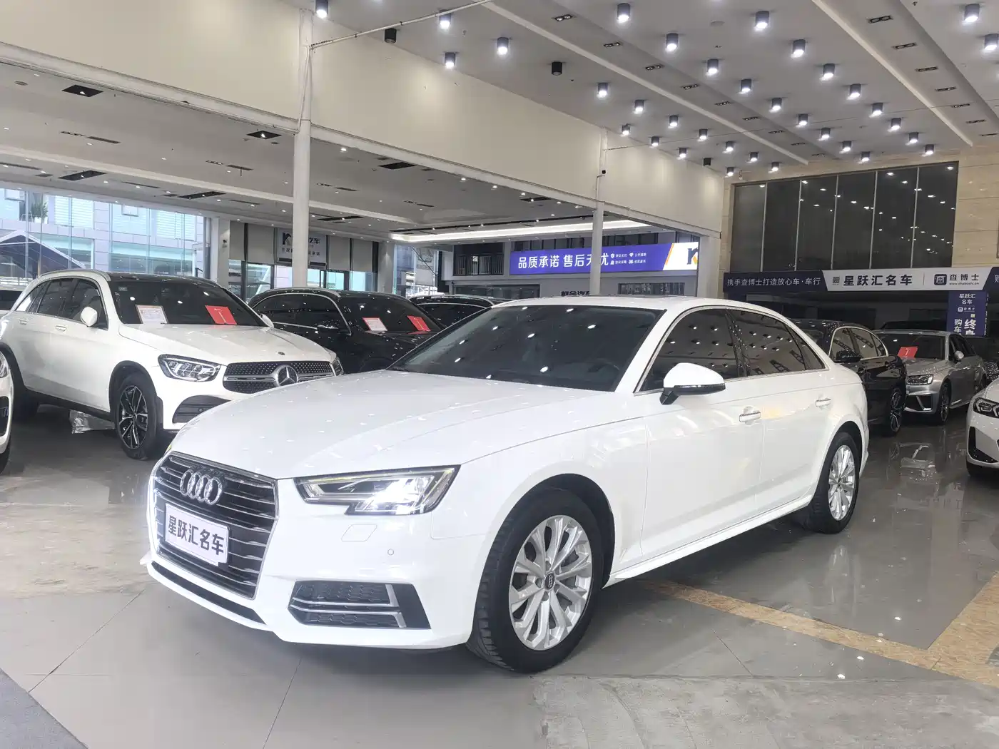 Audi A4L 2019 40 TFSI Progressive (China VI)