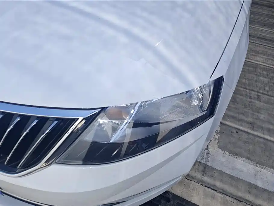 Škoda Rapid 2019 1.5L Automatic Comfort China V фото 5