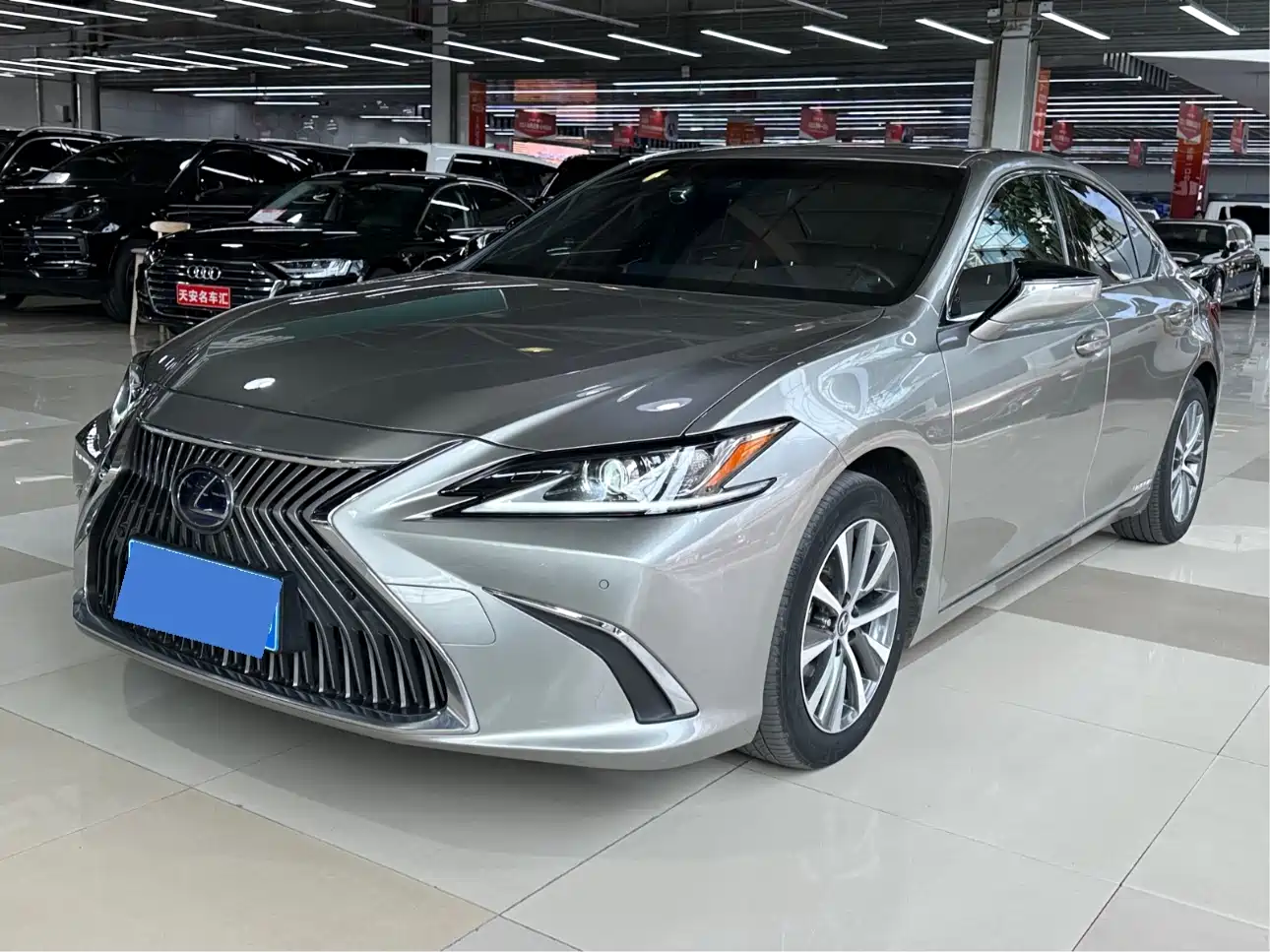 Lexus ES 2020 Model 300h Excellence Edition China V