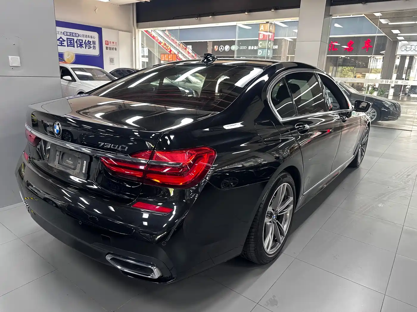 BMW 7 Series 2018 730Li Leading Type M Sport Package фото 11