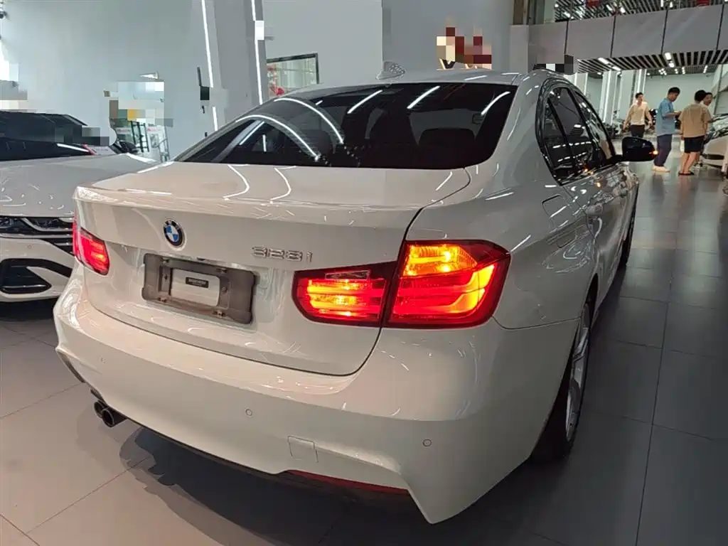 BMW 3 Series 2015 328i M Sport фото 7