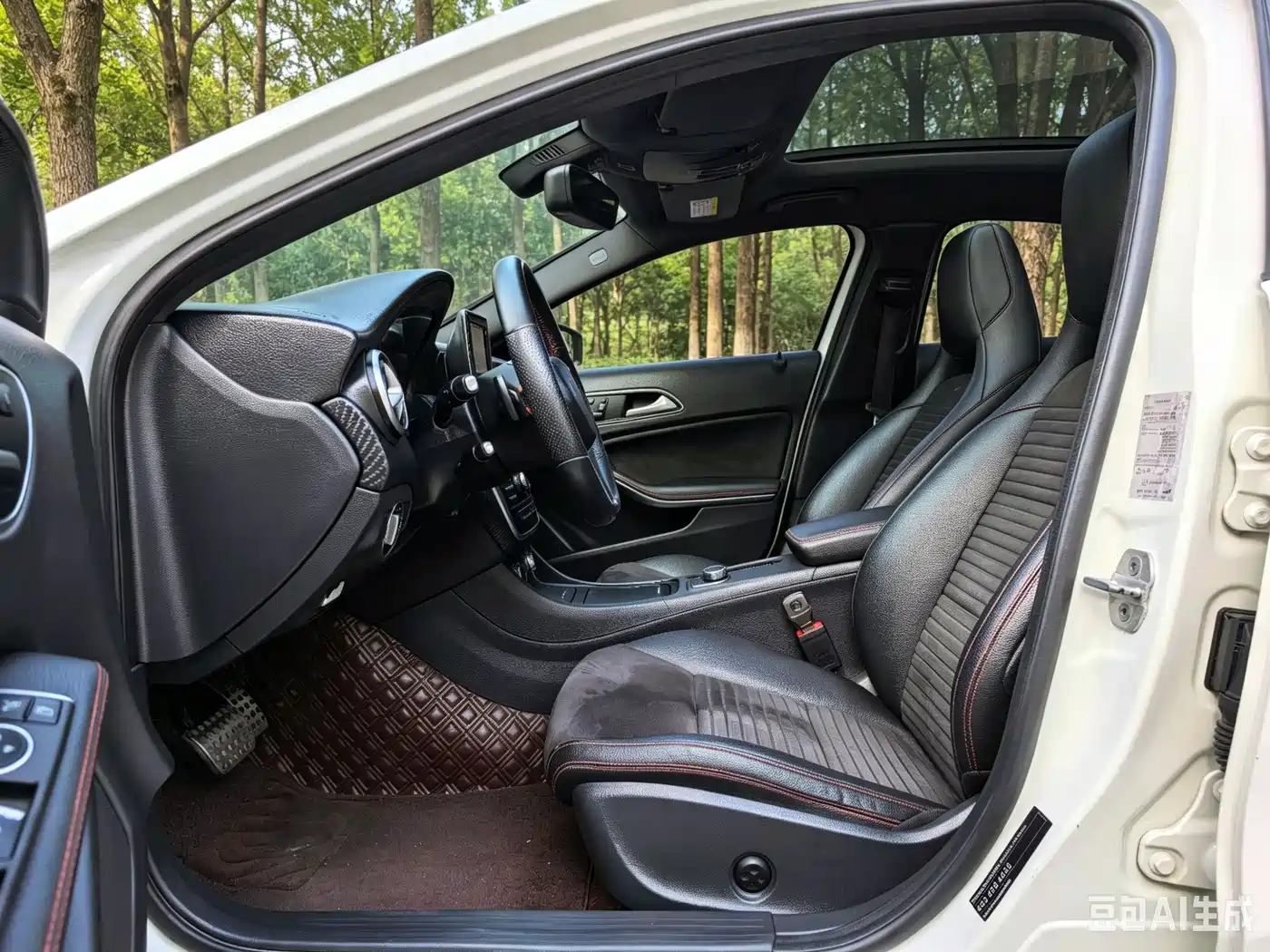 Mercedes-Benz A-Class (Import) 2015 A 200 Sport фото 9
