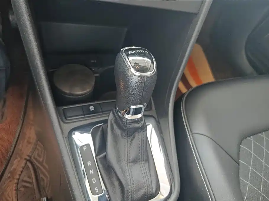 Škoda Rapid 2019 1.5L Automatic Comfort China V фото 16