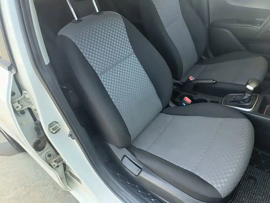 Kia K2 2018 2017 Sedan 1.4L AT GLS