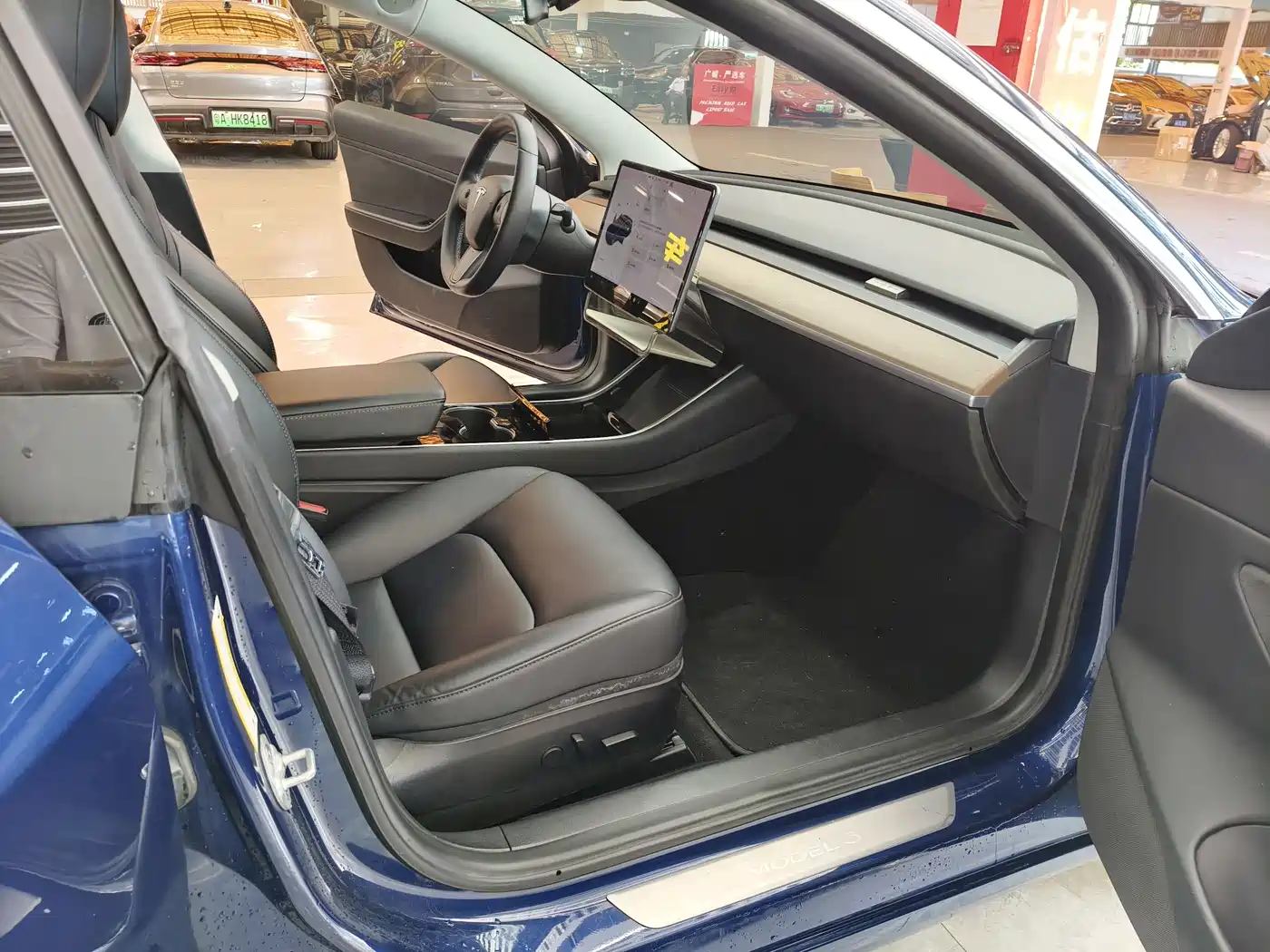 TESLA MODEL 3 (IMPORTED)