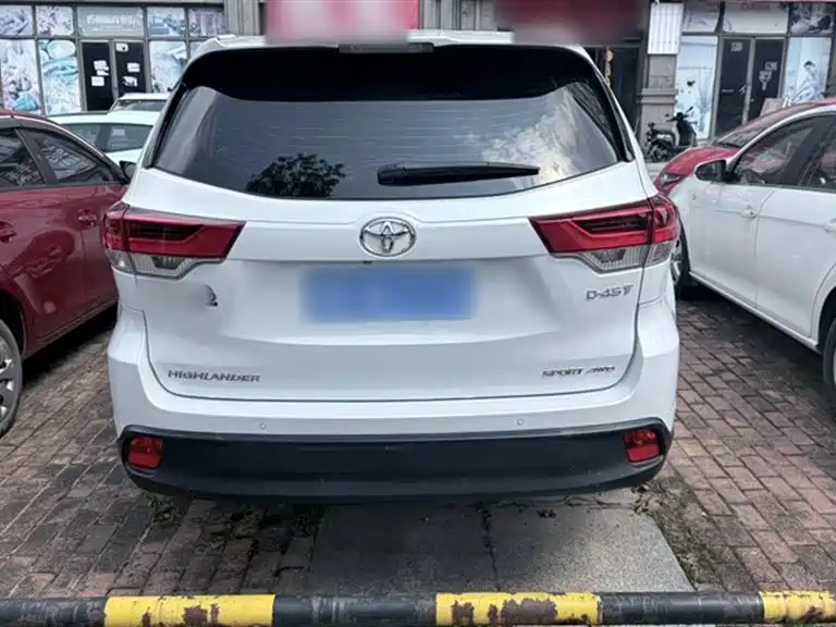 Toyota Highlander 2021 2.0T AWD Luxury 7-Seater фото 16