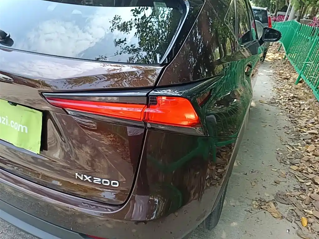 Lexus NX 2017 200 FWD Sharp Edition фото 8