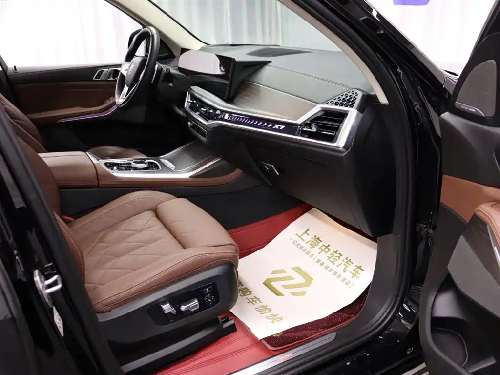 BMW X7 2023 xDrive40i Leading Luxury Package фото 20