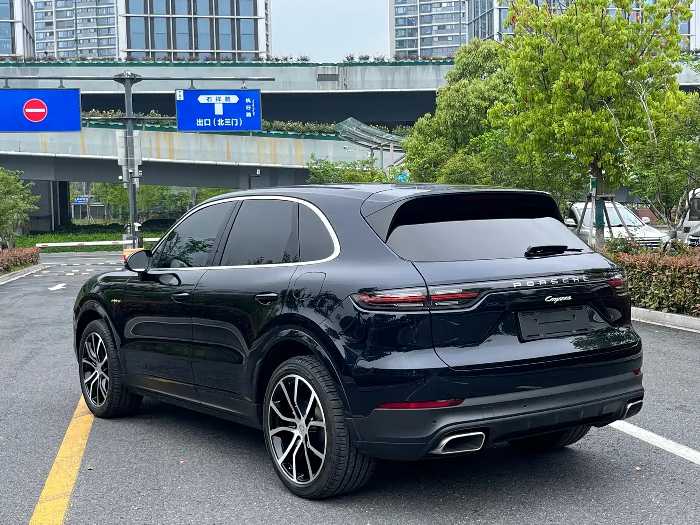 PORSCHE CAYENNE NEW ENERGY