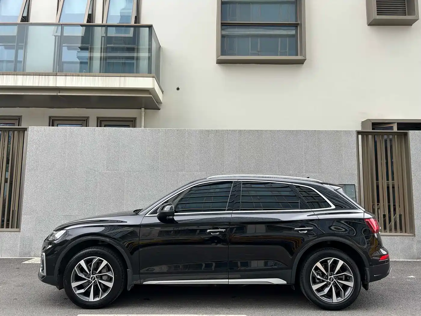 Audi Q5L 2022 40T Luxury Elegance фото 6