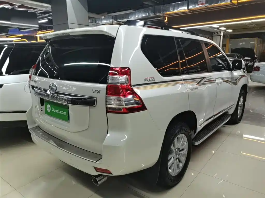 Toyota Prado 2016 3.5L Auto VX NAVI фото 7