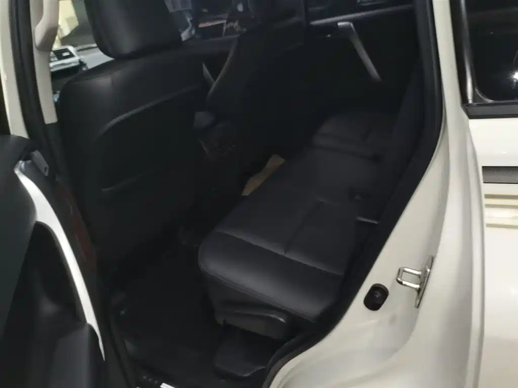 Toyota Prado 2016 3.5L Auto VX NAVI фото 17