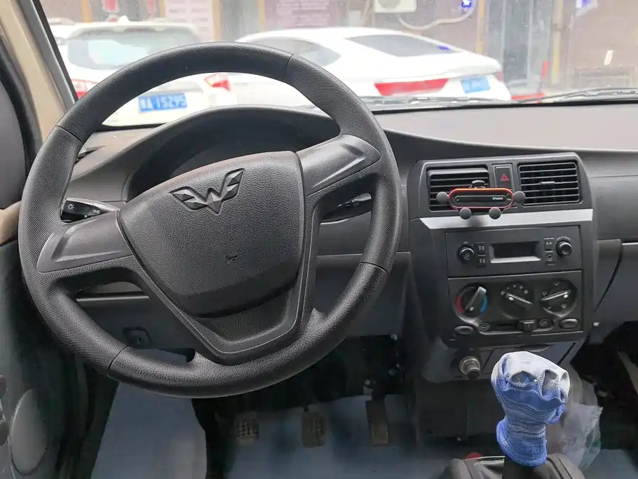 Wuling Motors Wuling Rongguang 2019 2017 1.5L Extended Basic