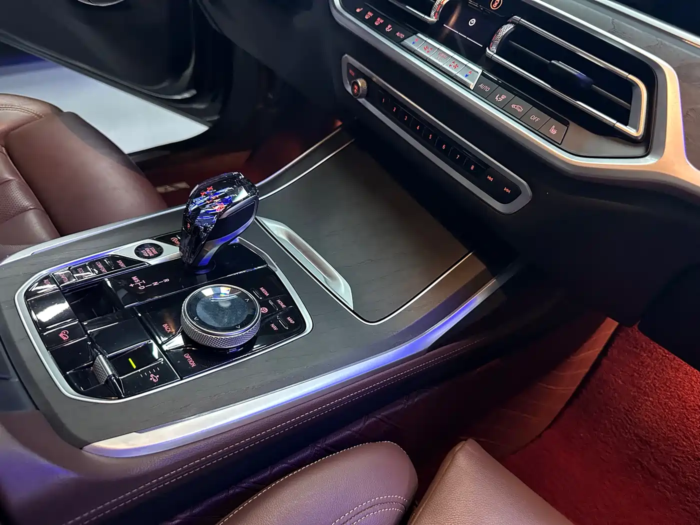 BMW X7 2020 xDrive40i Leading Luxury Package фото 11