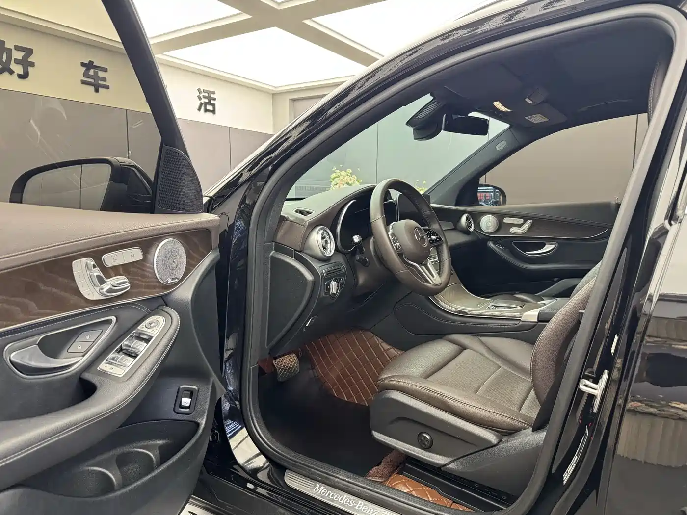Mercedes-Benz GLC 2020 GLC 300 L 4MATIC Dynamic фото 6