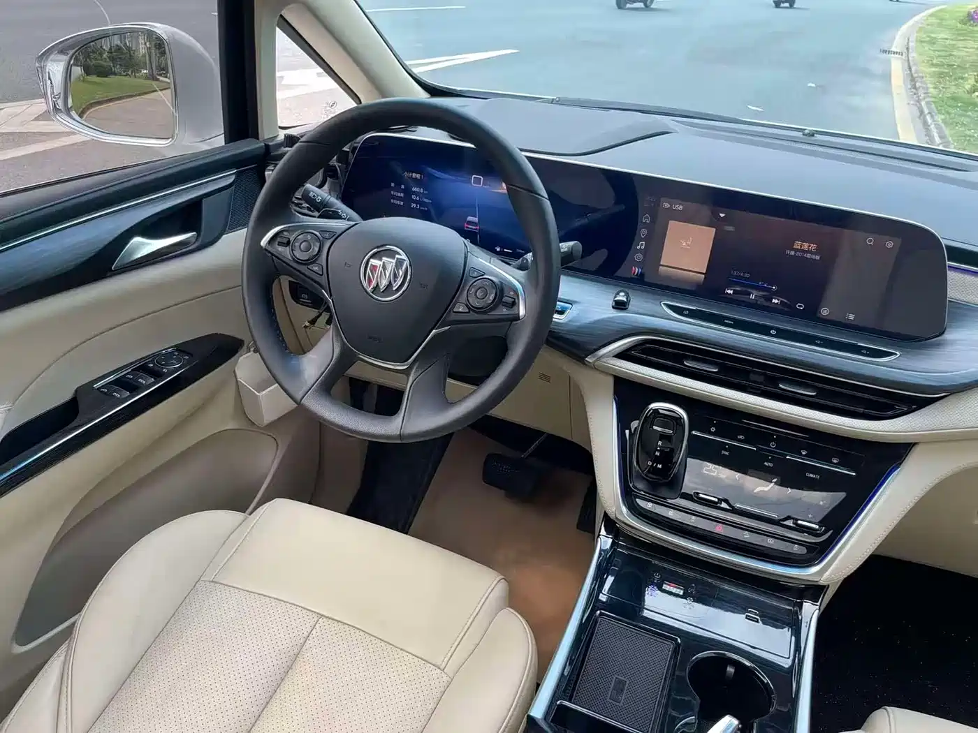 Buick GL8 2023 ES Landmaster Exclusive фото 13