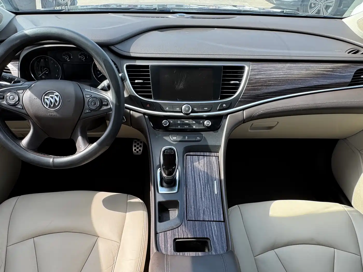 Buick LaCrosse 2016 Facelift 20T Leading фото 9