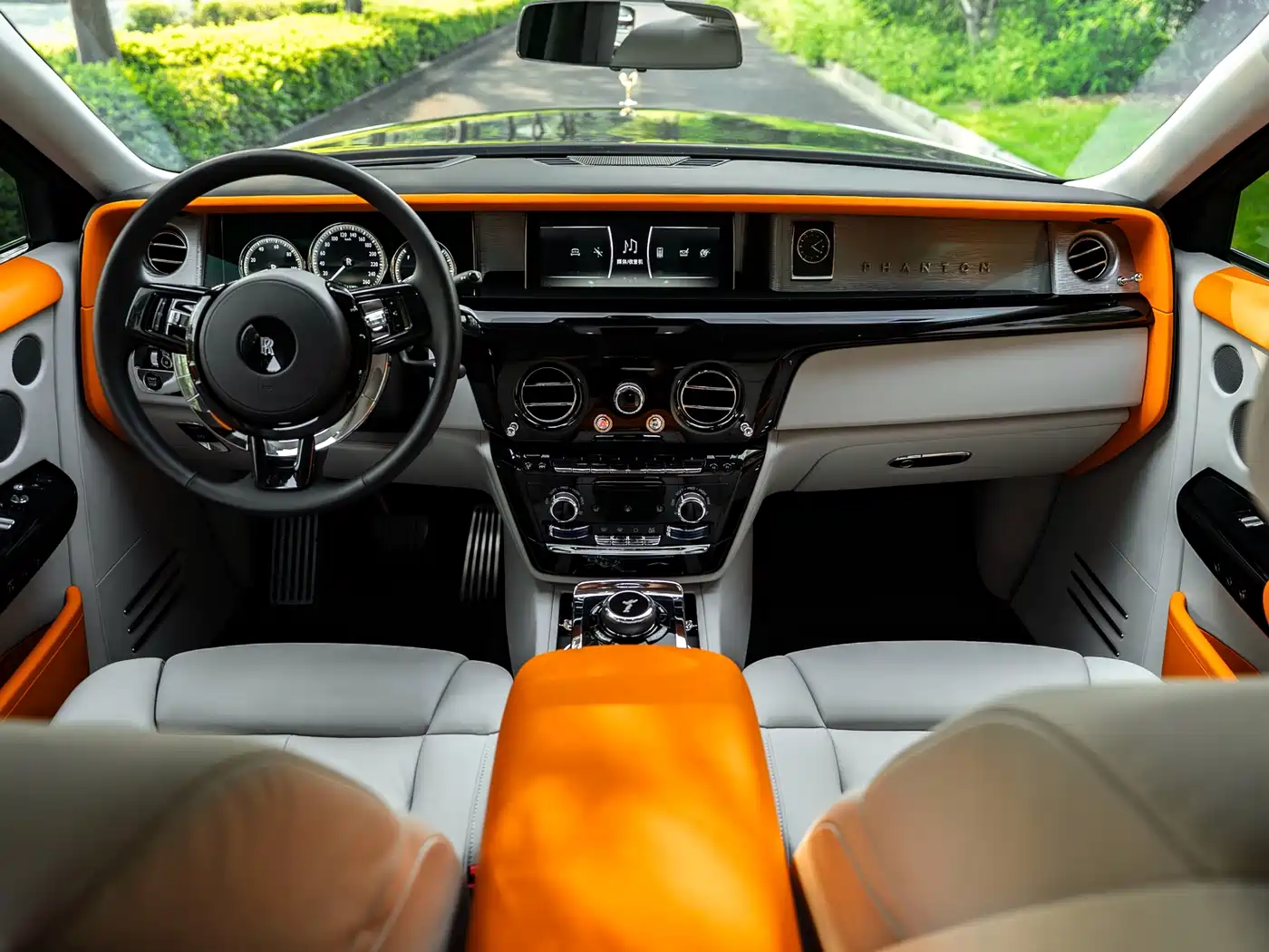 Rolls-Royce Phantom 2023 2024 Long Wheelbase Series II