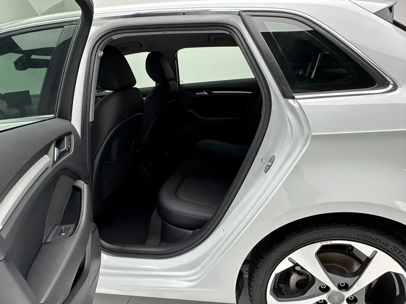 Audi A3 2018 30th Anniversary Sportback 35 TFSI Progressive фото 8