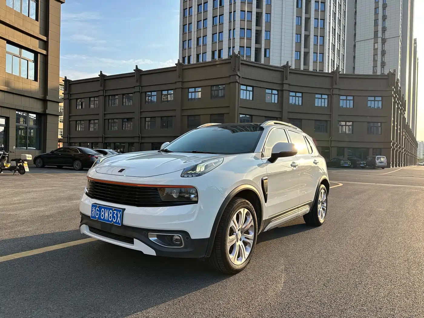 Lynk & Co 01 2017 2.0T 2WD Pro Version