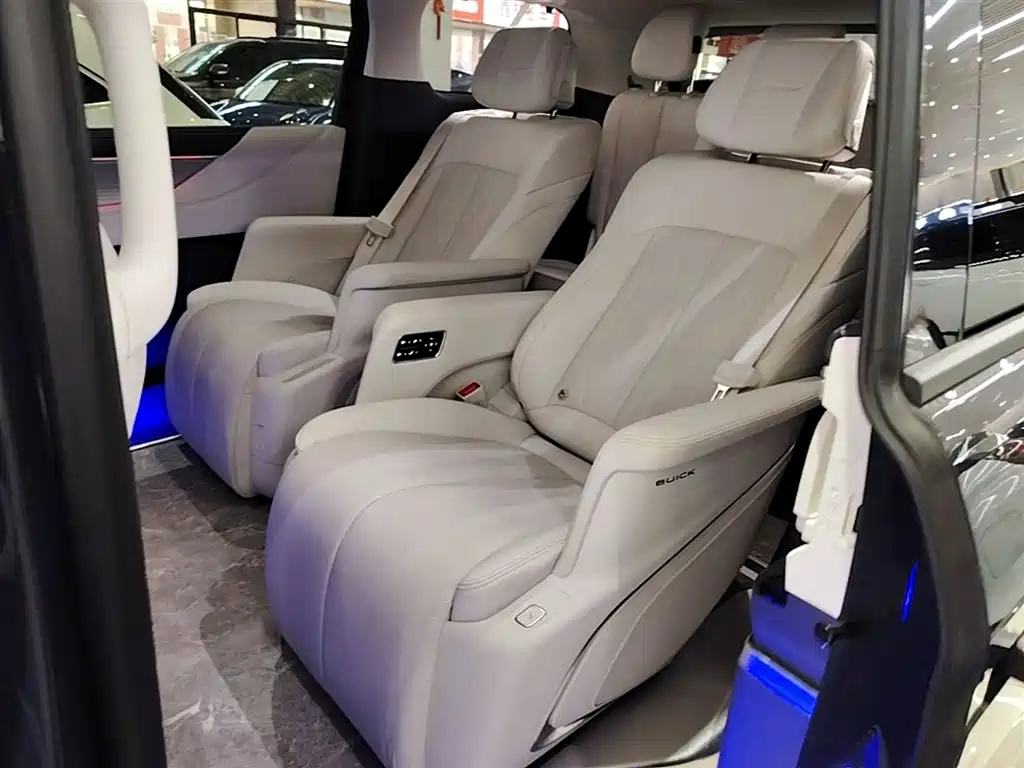 Buick GL8 New Energy 2025 Land Honor NCM фото 17