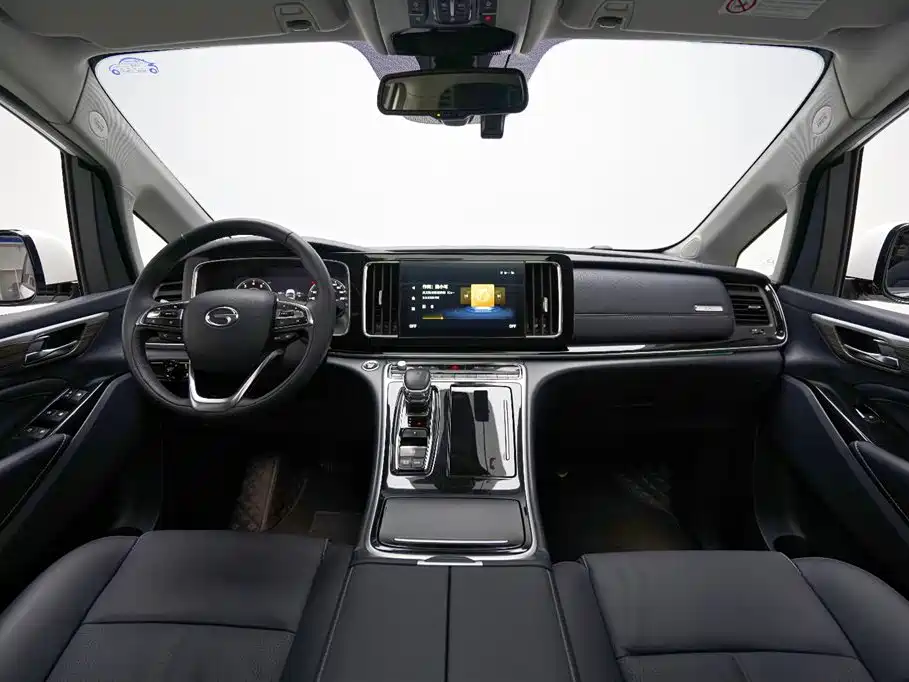 GAC Trumpchi Trumpchi M8 2021 Leading Show Series 390T Ultimate Edition фото 12
