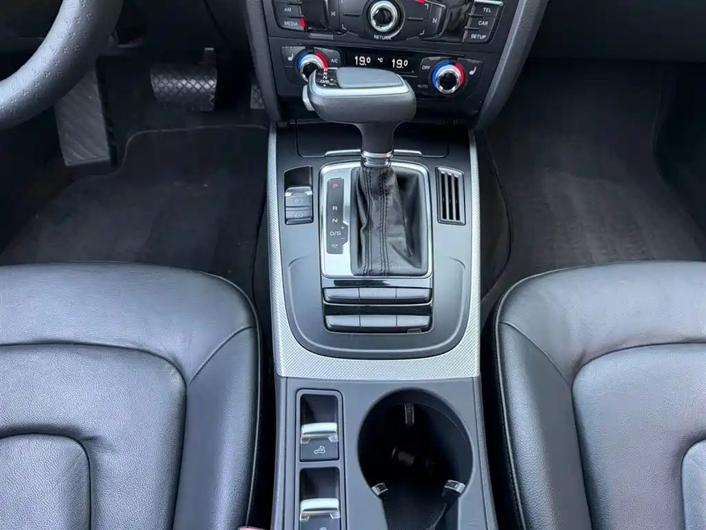 Audi A5 (Import) 2014 Cabriolet 45 TFSI фото 7