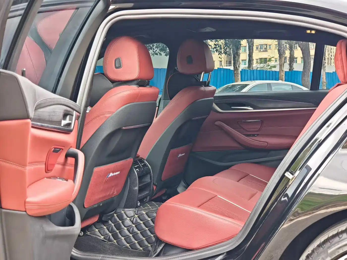 BMW 5 Series 2022 530Li Leading M Sport Package фото 5