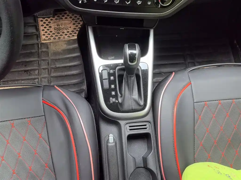 Kia KX3 Smart Run 2017 1.6L Automatic Proud Elegance Edition фото 14