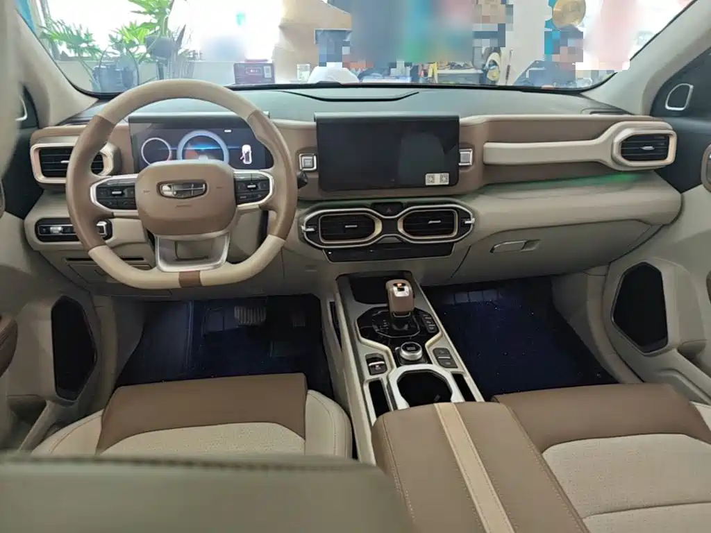 Фото 10 - Geely ICON