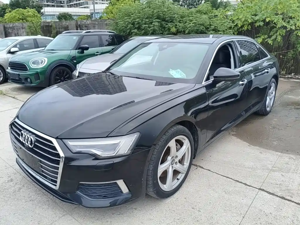 Фото 2 - Audi A6L