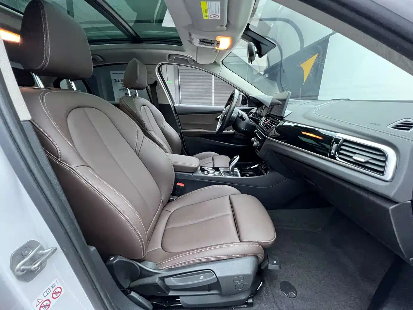 BMW 1 Series 2022 120i M Sport Shadow Edition фото 17