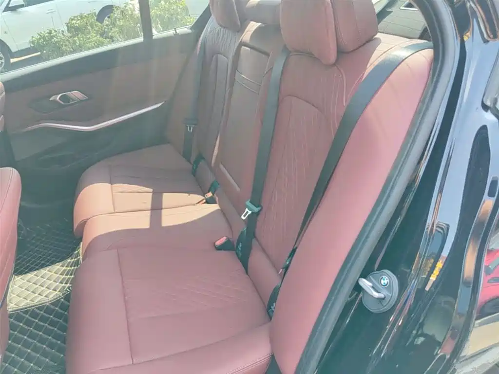 BMW i3 2025 eDrive 35 L фото 17
