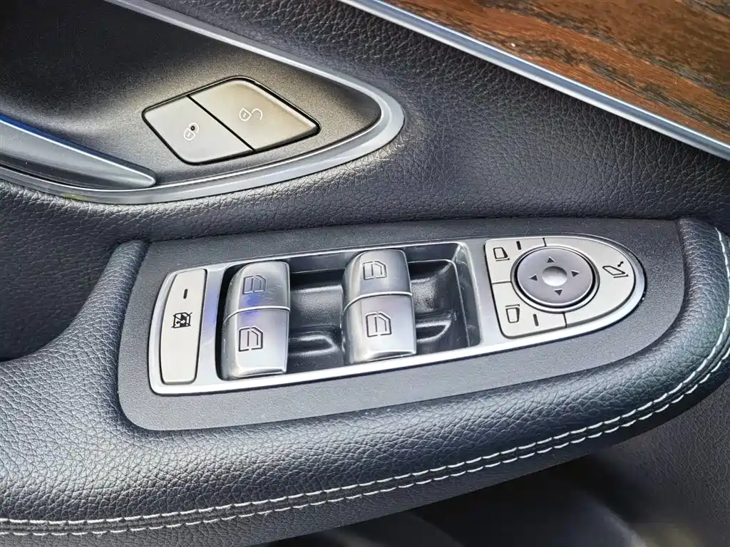 Mercedes-Benz GLC 2020 GLC 260 L 4MATIC Luxury фото 33