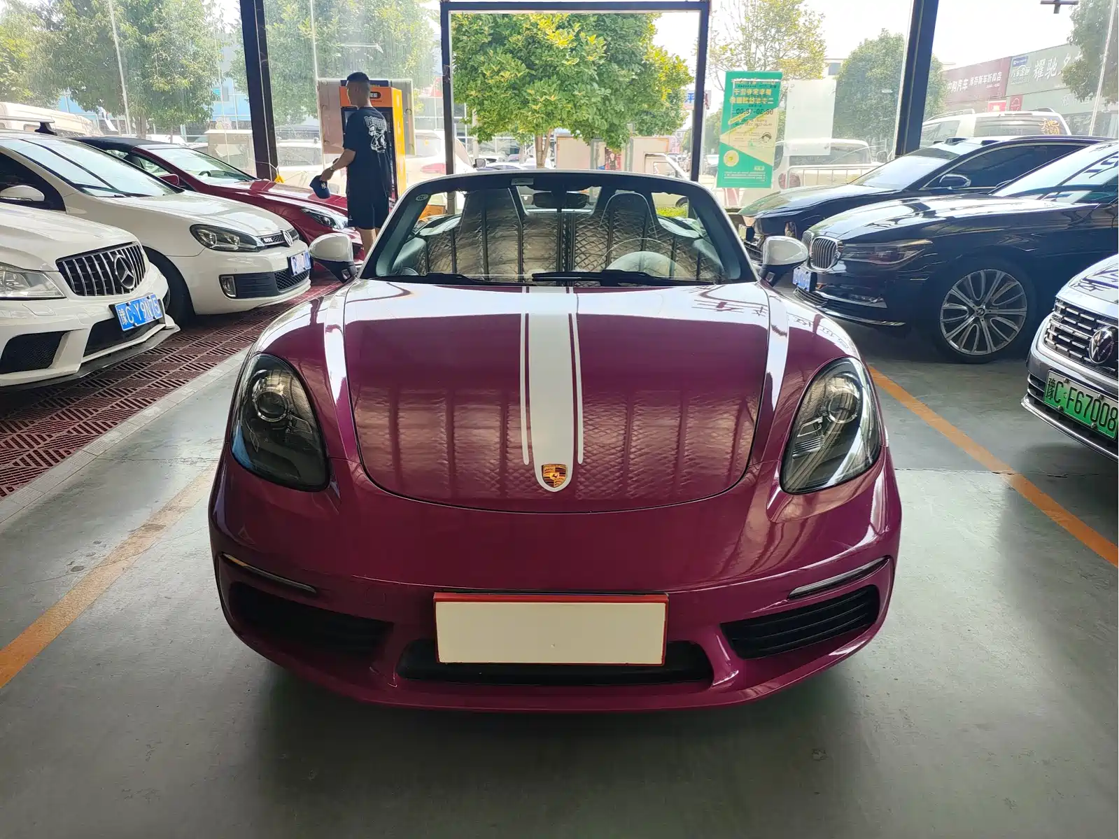 Фото 3 - Porsche 718