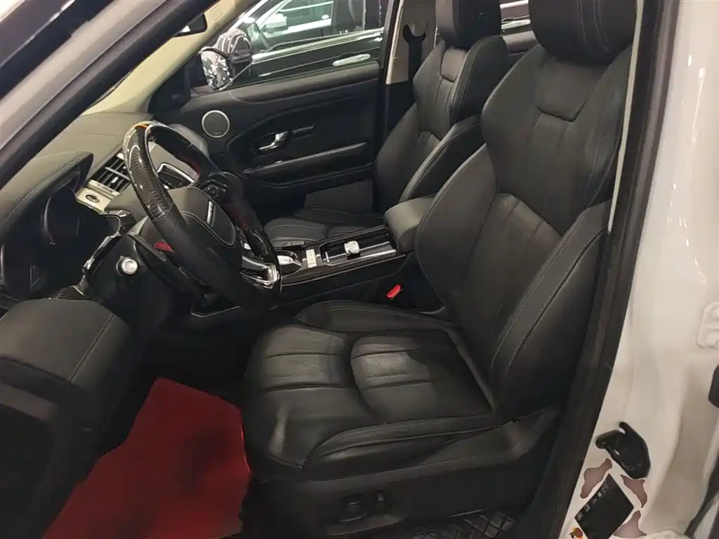 Land Rover Range Rover Evoque 2017 2.0T SE PLUS Smart Enjoy Edition фото 15