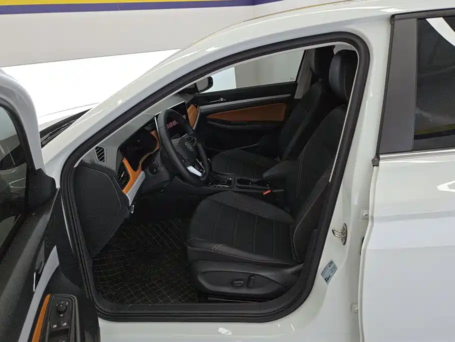 Volkswagen Bora 2026 2026 200TSI DSG PRO Edition