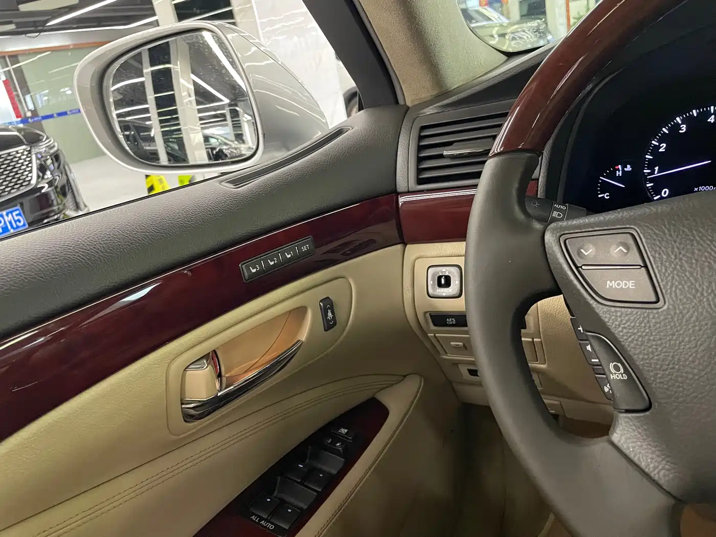 Lexus LS 2006 460L фото 13