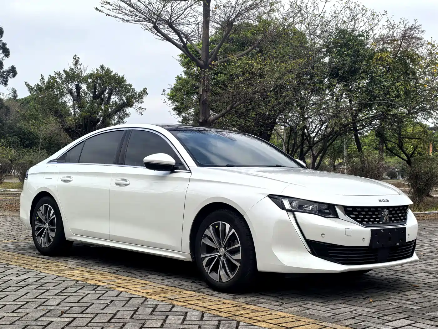 Peugeot 508 2019 508L 400THP PureTech Driving Control Edition China VI фото 3