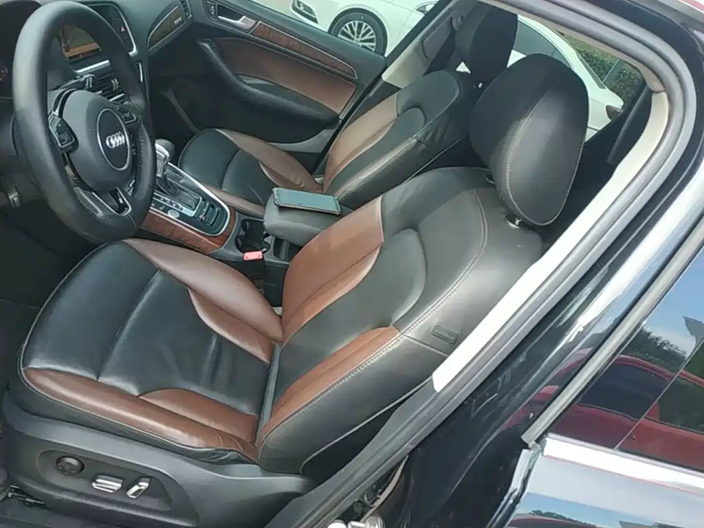 Audi Q5 2018 2017 Plus 40 TFSI Technology