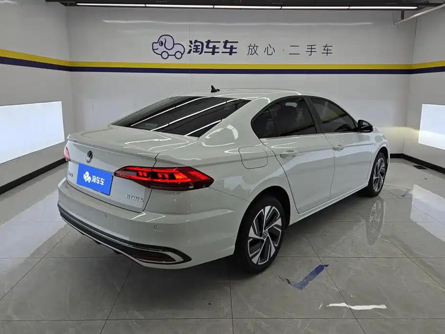 Volkswagen Bora 2026 2026 200TSI DSG PRO Edition