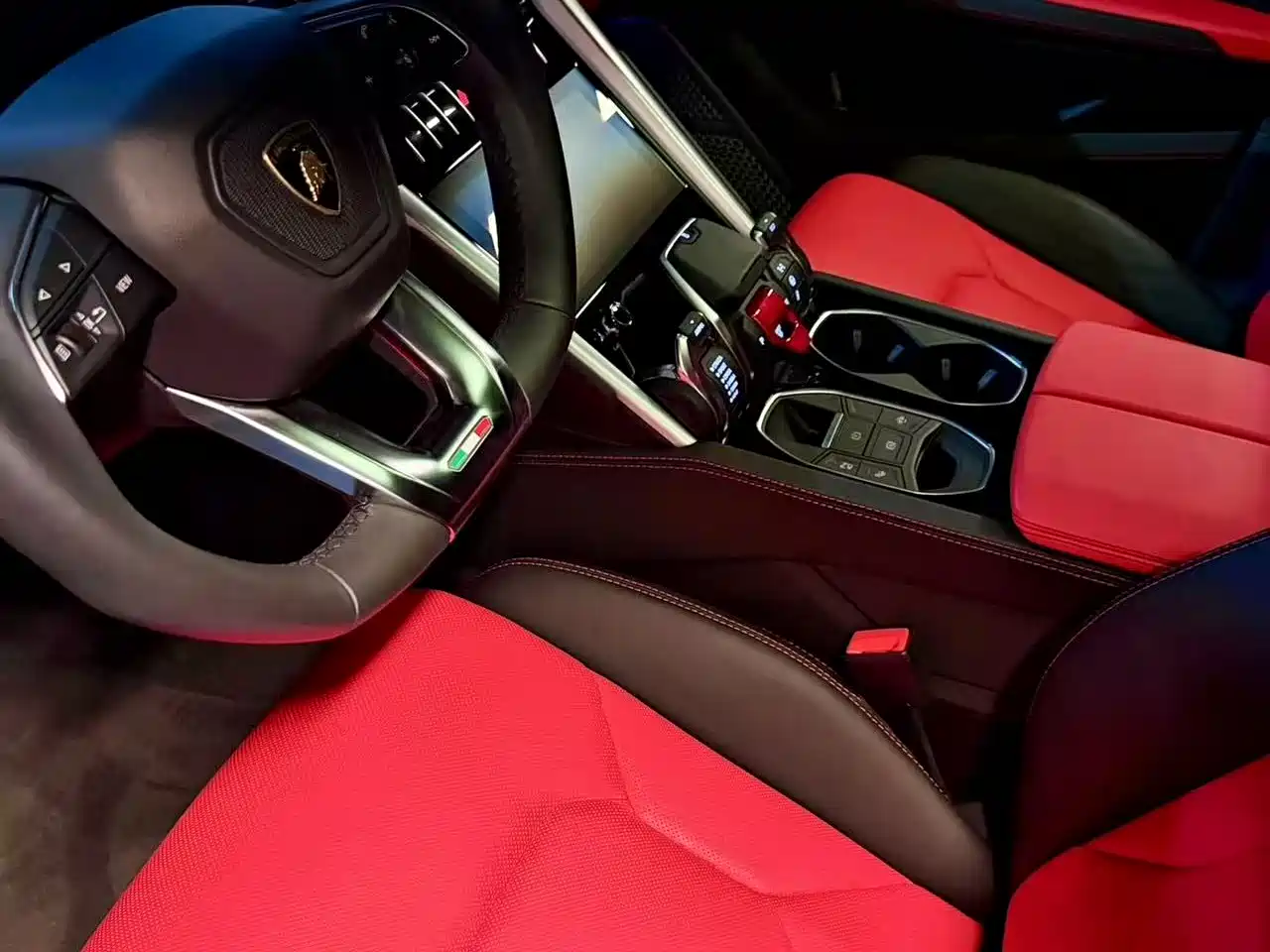 Lamborghini Urus 2021 4.0T V8 фото 7