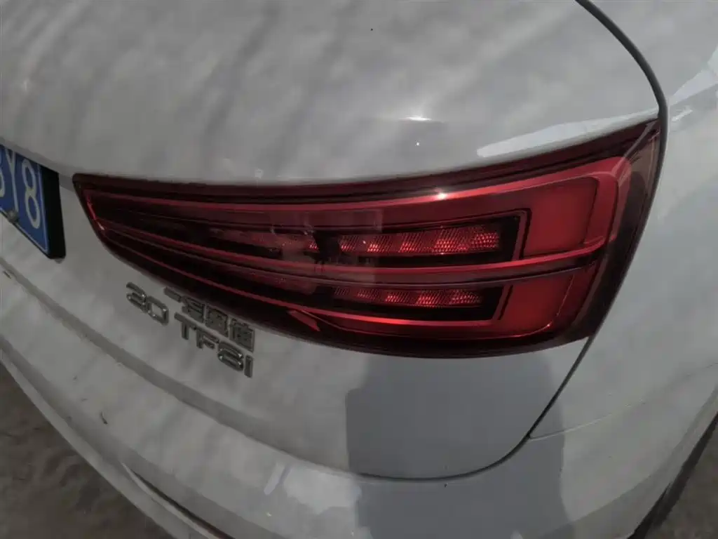 Audi Q3 2018 30th Anniversary Edition 30 TFSI Fashion фото 8