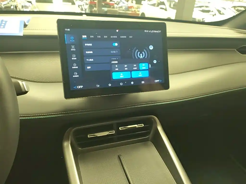 BYD Qin PLUS 2026 DM-i Smart Edition 128KM Progressive фото 13